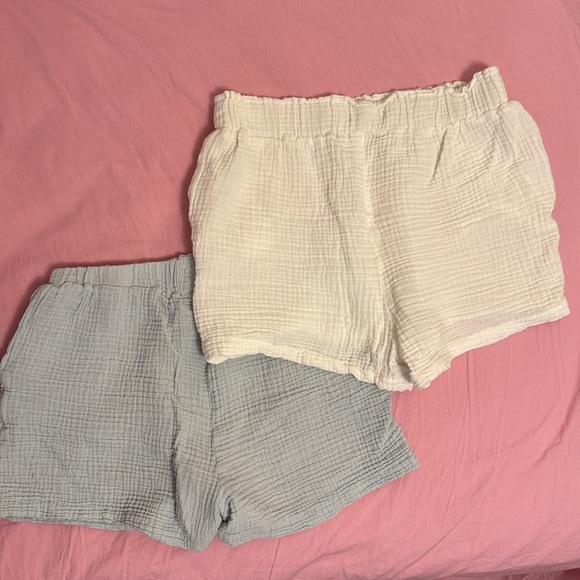 Women's Cream and Gray Shorts - Picture 3 of 4